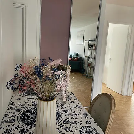 Lejlighed 6p Flat 12mn Metro To St Lazare Paris Center